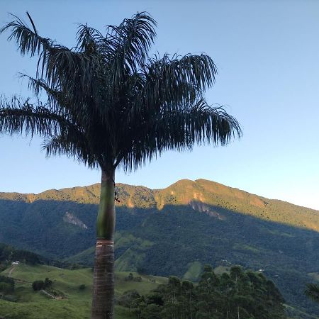 Отель Pousada E Restaurante Alem Das Nuvens Гуаратингета Экстерьер фото